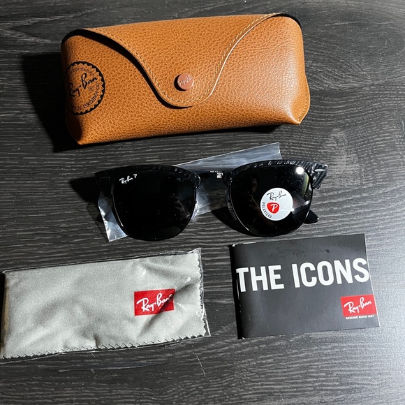 Ray-ban The Classic Sunglasses